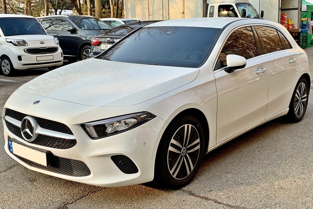 Mercedes-Benz A180 (2023)