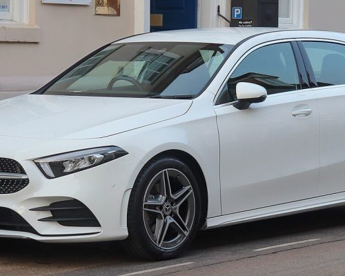 Mercedes-Benz A200 (2015) Test